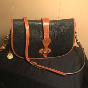 Dooney & Bourke black leather crossbody bag